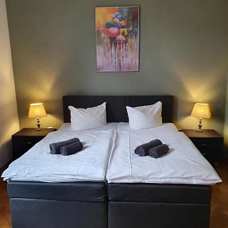 Restaurant Zum Hollaender Hof فندق باد آرولزن